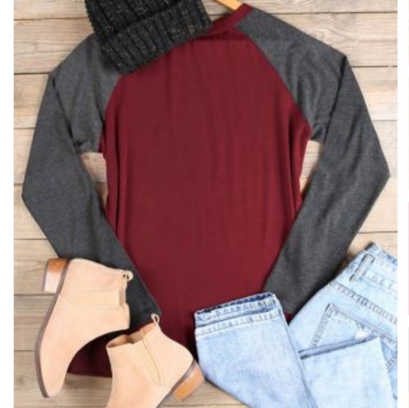 ❄️ Baby It’s Cold Outside Tee❄️ - Picture 2 of 5